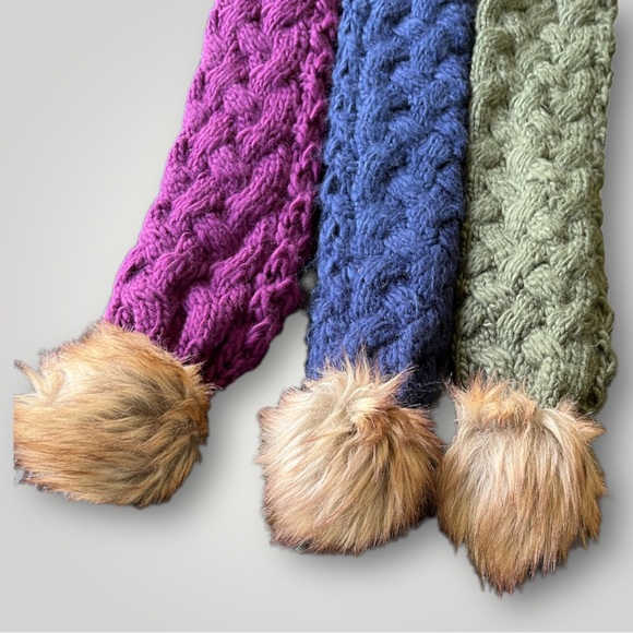 Bundle/3 Scarves Scarf Pom Pom Lot/3 - Picture 2 of 16